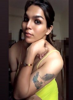 Ts yenni - Acompañantes transexual in Kolkata Photo 25 of 29