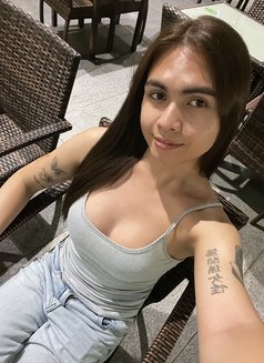 TS Yuri Available MAKATI - Acompañantes transexual in Makati City Photo 2 of 27