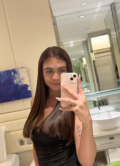 TS Yuri Available MAKATI - Acompañantes transexual in Makati City Photo 3 of 27