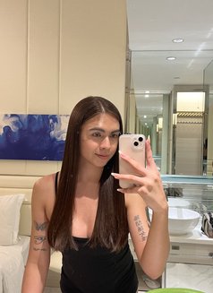TS Yuri Available MAKATI - Acompañantes transexual in Makati City Photo 4 of 27