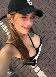 Ts Yuri - Transsexual escort in Makati City Photo 9 of 10