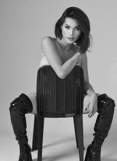 Ts Yuri - Transsexual escort in Makati City Photo 15 of 20