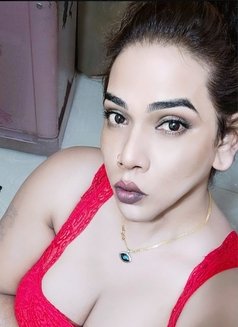 TS Zoya sexy - Transsexual escort in Mumbai Photo 8 of 30