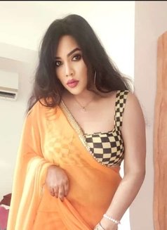 TS Zoya sexy - Transsexual escort in Mumbai Photo 28 of 30
