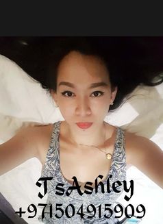 TsAshley - Transsexual escort in Dubai Photo 3 of 10
