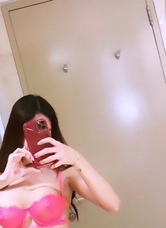 KATH - Transsexual escort in Makati City Photo 8 of 14