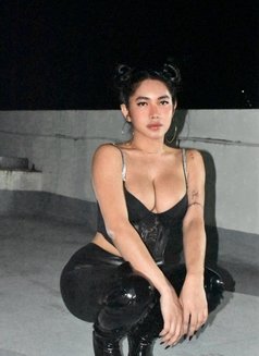 Tscrystaltop - Transsexual escort in Manila Photo 28 of 29