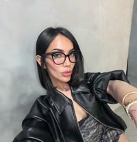 Tscrystaltop - Transsexual escort in Manila