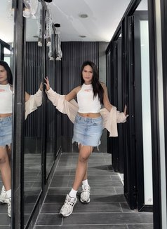 dhea14 - Transsexual escort in Manila Photo 1 of 1