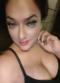 Tsnatashaa - Acompañantes transexual in Mumbai Photo 9 of 9