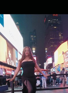 Tsnatashaa - Transsexual escort in Mumbai Photo 10 of 12