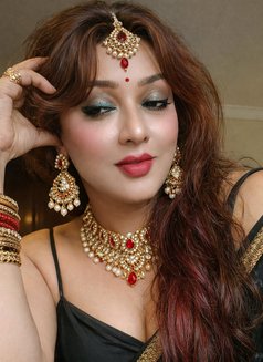 Tsnatashaa - Transsexual escort in Mumbai Photo 14 of 18