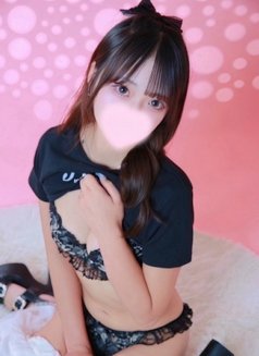 Tsuyu - escort in Osaka Photo 2 of 5