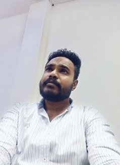 Tuan - Male escort in Colombo Photo 3 of 3