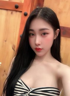 Tuc - escort in Doha Photo 3 of 4