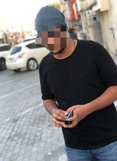 Tuish - Acompañantes masculino in Dubai Photo 1 of 4
