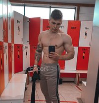Tuncay - Acompañantes masculino in Baku