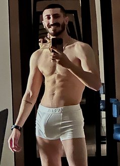 TURCO - Acompañantes masculino in Dubai Photo 6 of 6