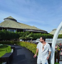 Türk - Male escort in Bali