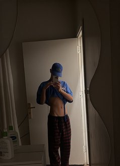 Turki in riyad - escort in Riyadh Photo 8 of 8