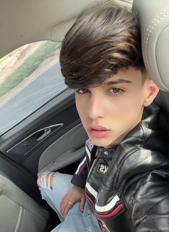 Turki in riyad - escort in Riyadh Photo 13 of 17