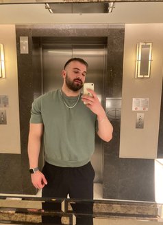 High class xxl boy - Male escort in İstanbul Photo 5 of 5