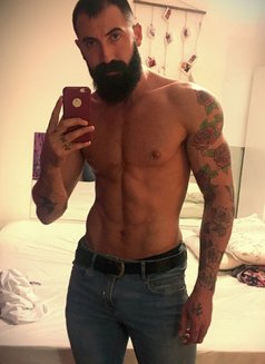 Turkishbigcock - Male escort in İstanbul Photo 4 of 8
