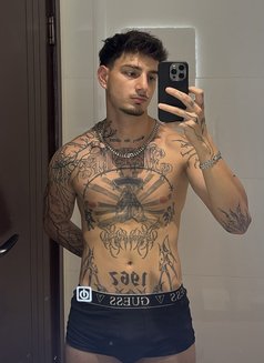 TURKISHCUTEBOY - Male escort in Riyadh Photo 1 of 8