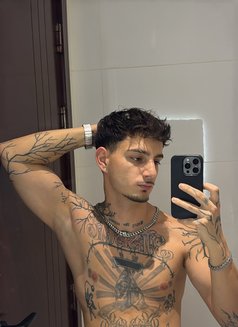 TURKISHCUTEBOY - Male escort in Riyadh Photo 4 of 8