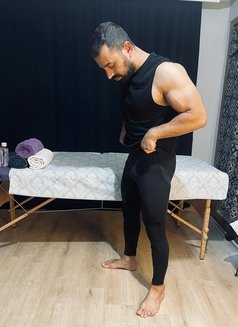 Turkishprofmasseurxl - Male escort in Dubai Photo 6 of 6