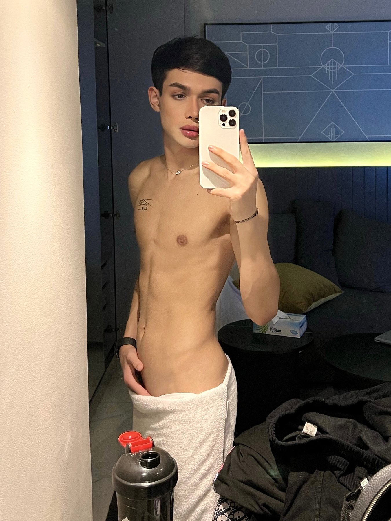 Turktwink, Turkish Male escort in Dubai