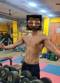 Tushank - Male escort in New Delhi Photo 1 of 2