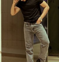 Tushar Available 24×7 - Male escort in Gurgaon
