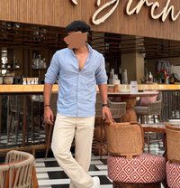 Male escort in Gurgaon ,24×7 i am tushar - Acompañantes masculino in Gurgaon