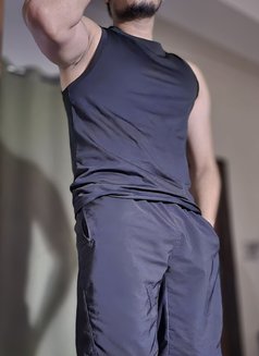 Tushar, Delhi Handsome Call Boy - Male escort in New Delhi Photo 3 of 5