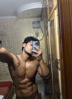 Tushar - Male escort in Pune Photo 3 of 3