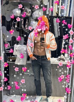 Tushar - Male escort in Gurgaon Photo 1 of 1