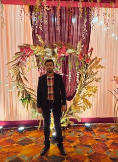 Tushar M - Male escort in New Delhi Photo 2 of 8