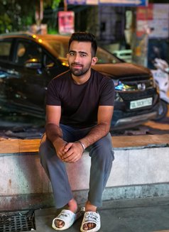Tushar M - Male escort in New Delhi Photo 7 of 12