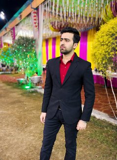 Tushar Madaan - Male escort in New Delhi Photo 1 of 5