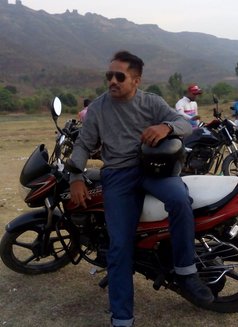 Tushhhar - Male escort in Mumbai Photo 7 of 9