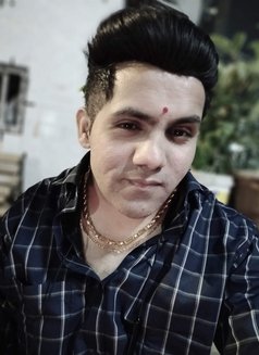 Tushhhar - Male escort in Mumbai Photo 10 of 14