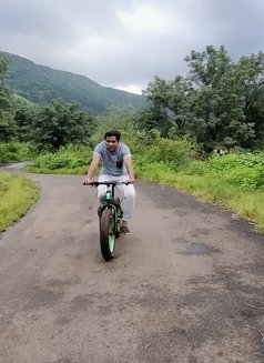 Tushhhar - Male escort in Mumbai Photo 23 of 25