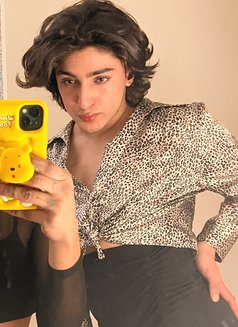 Tushie Twink - Acompañantes masculino in New Delhi Photo 3 of 6