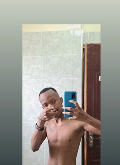 Tushy - Male escort in Nairobi Photo 3 of 6