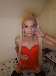 Tv Erika - Transsexual escort in London Photo 2 of 7
