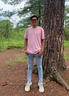 Twiinkk - Male escort in Manila Photo 3 of 5