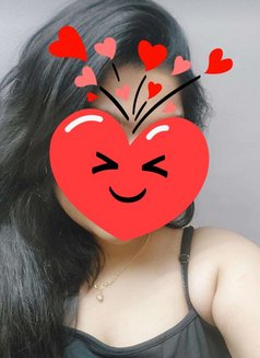 Twina - escort in Mumbai Photo 3 of 3