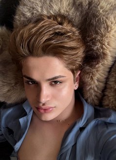 Twink_aref🇹🇷 - Male escort in Riyadh Photo 13 of 14