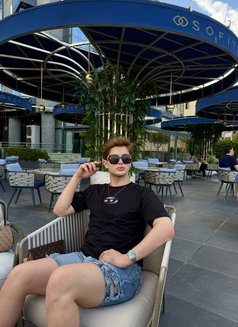 Twink_aref🇹🇷 - Male escort in Riyadh Photo 14 of 14